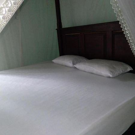 Jasmin Homestay Marakolliya Tangalle Bagian luar foto